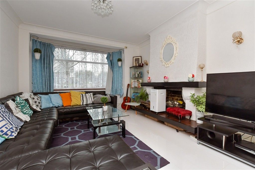 Property photo 1 of 14 Living Area