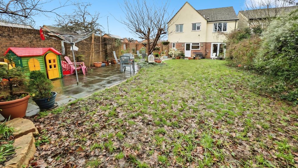 Property photo 2 of 24 Pbox-Img.Jpg