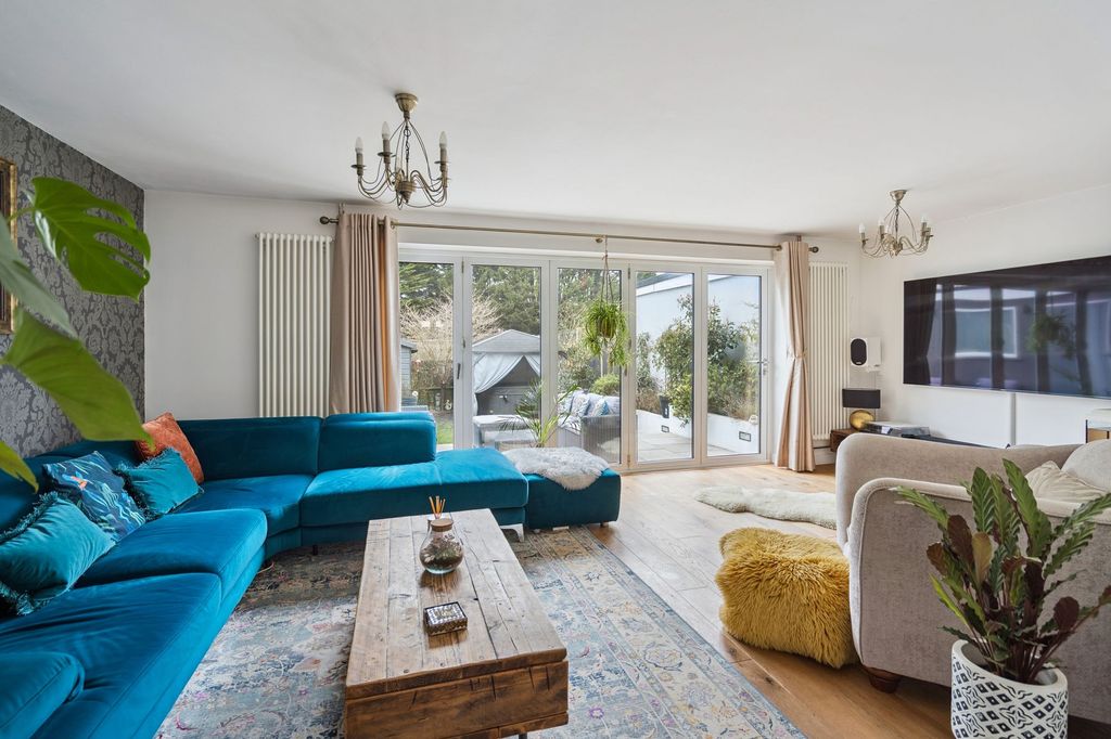 Property photo 2 of 15