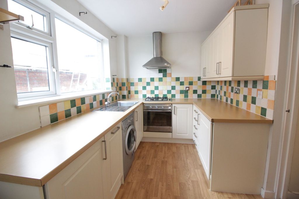Property photo 2 of 7
