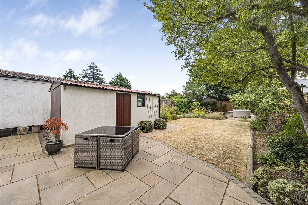Property photo 2 of 14 Picture No. 13