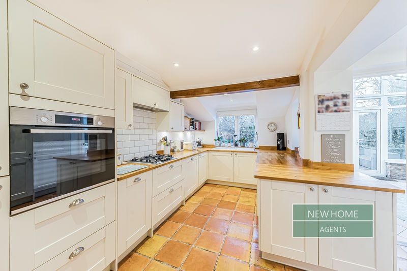 Property photo 3 of 31 Photo 24