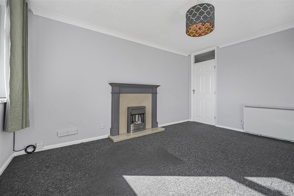 Property photo 3 of 13 03-P1149398.Jpg