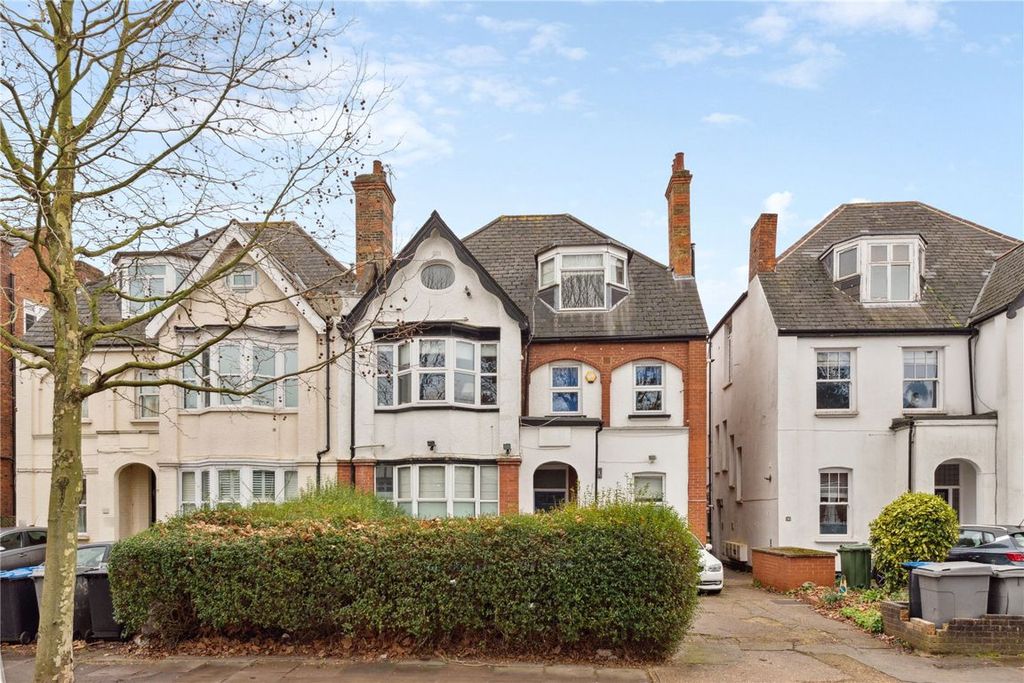 Property photo 1 of 6