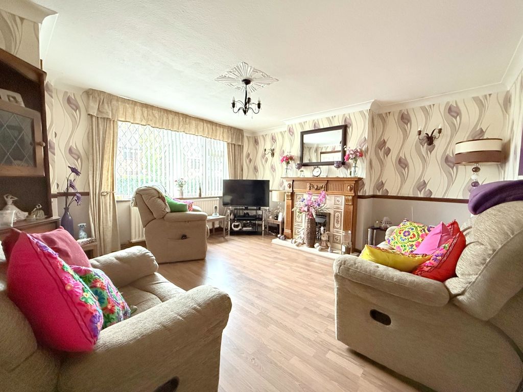 Property photo 2 of 29