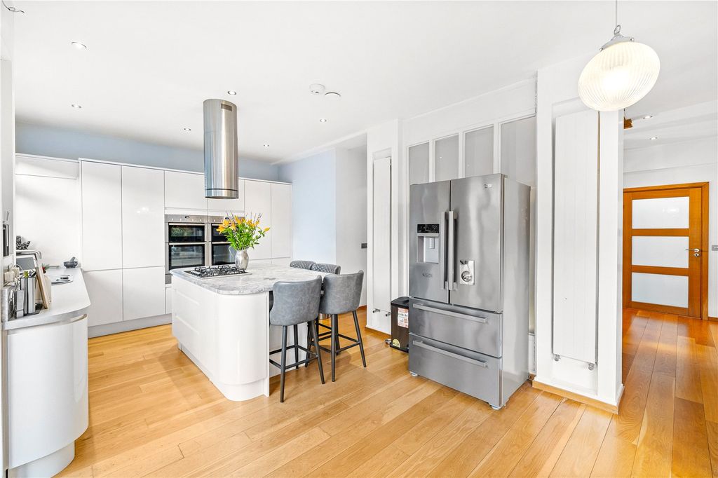 Property photo 3 of 31 Picture No. 90