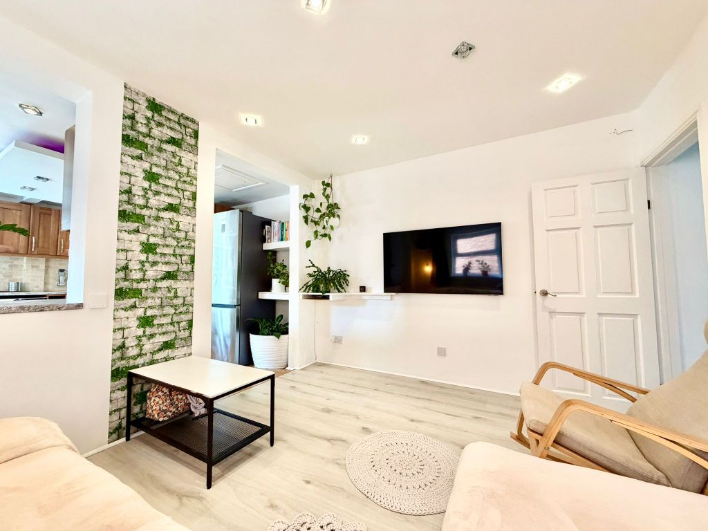 Property photo 2 of 38