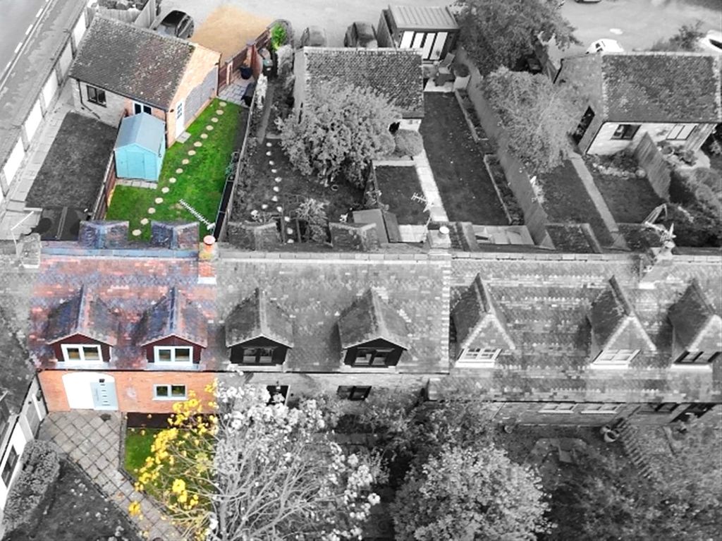 Property photo 2 of 12