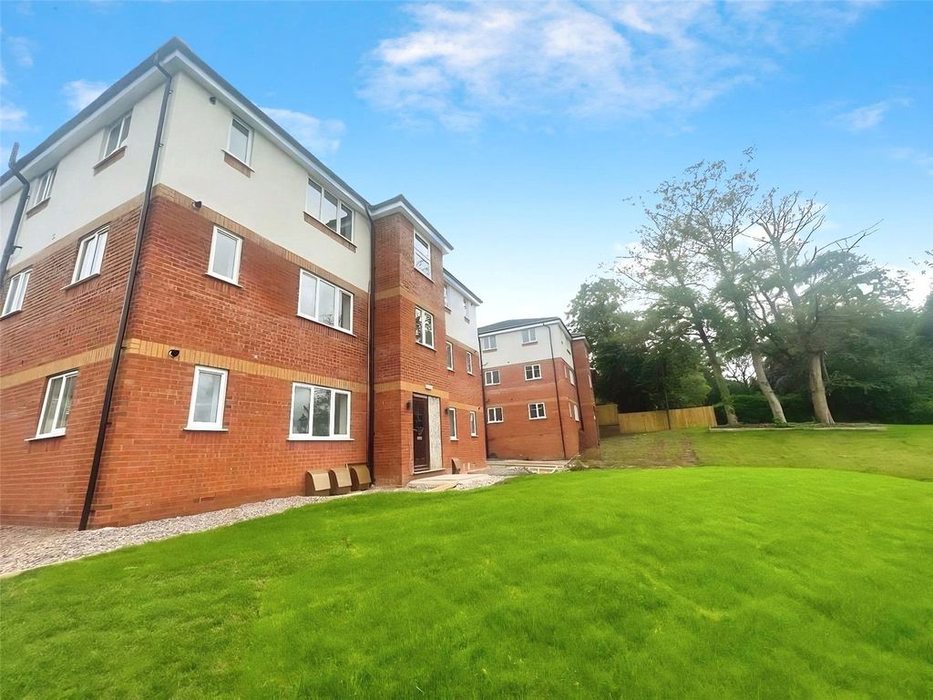 Property photo 1 of 10 External