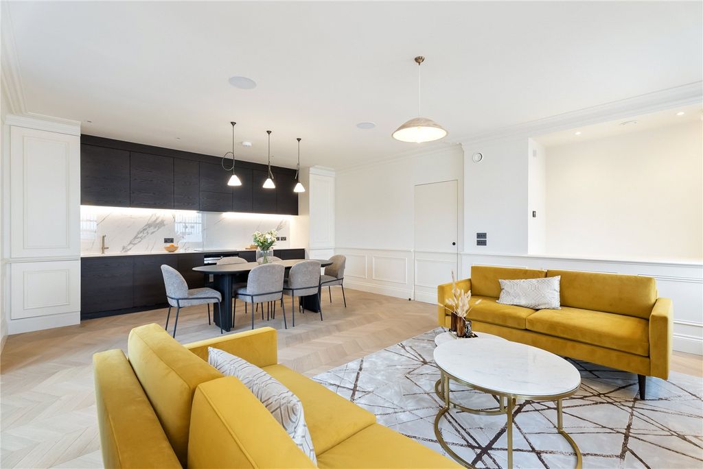 Property photo 3 of 18 Picture No. 10