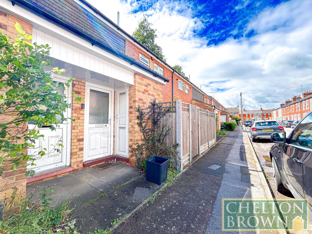 Property photo 1 of 17 External