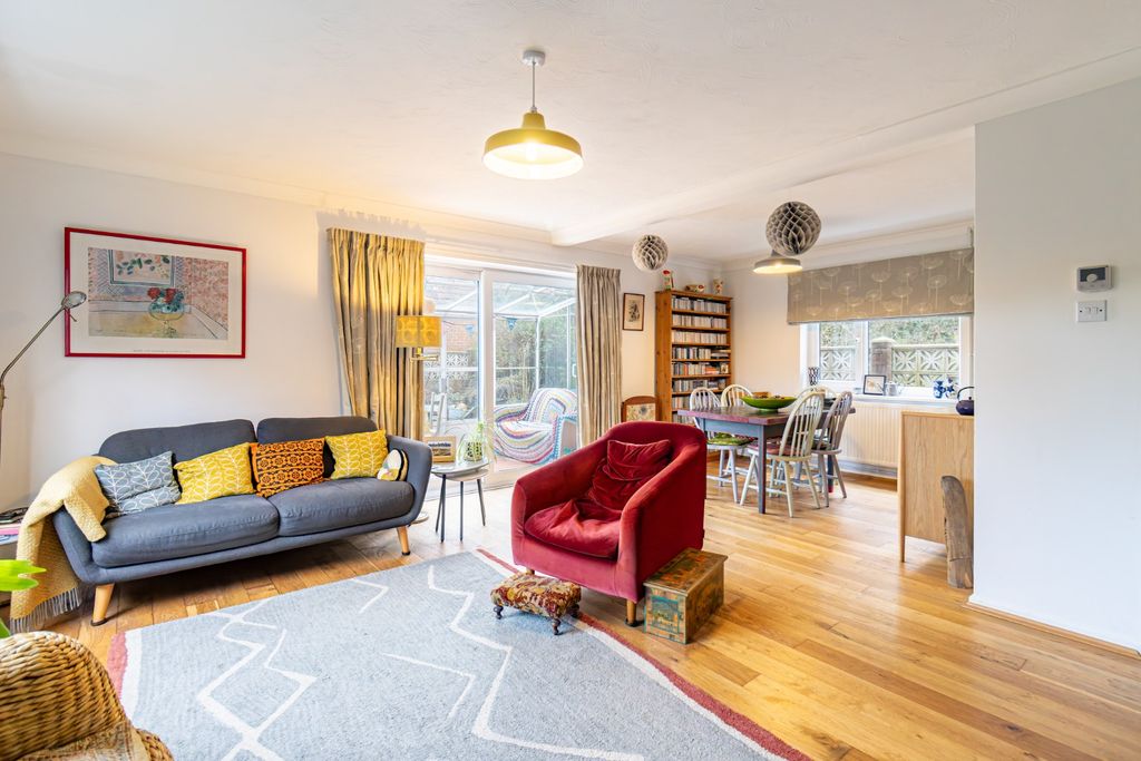 Property photo 3 of 29 4878046