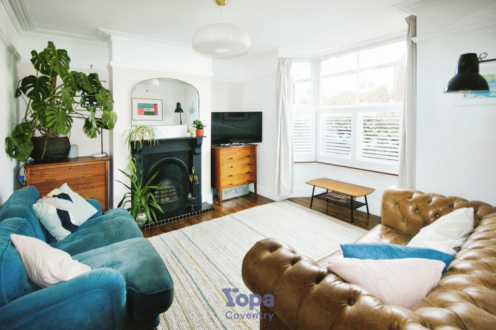 Property photo 2 of 23 Living Room