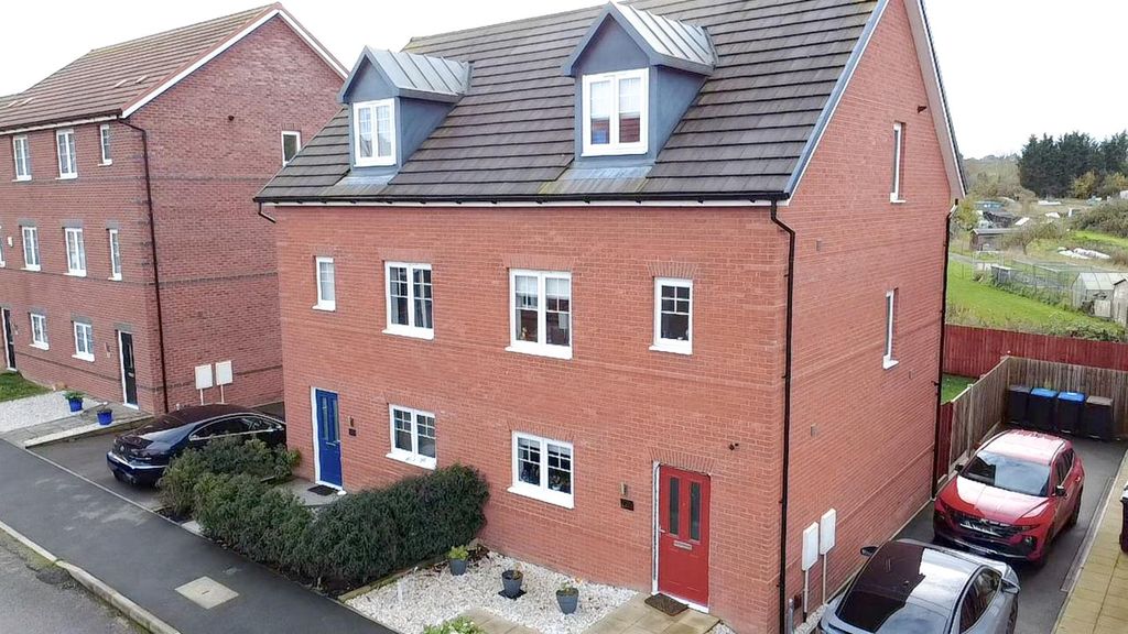 Property photo 1 of 15 Whatsapp Image 2025-11-11 At 13.45.46_F13976Ef-2.J