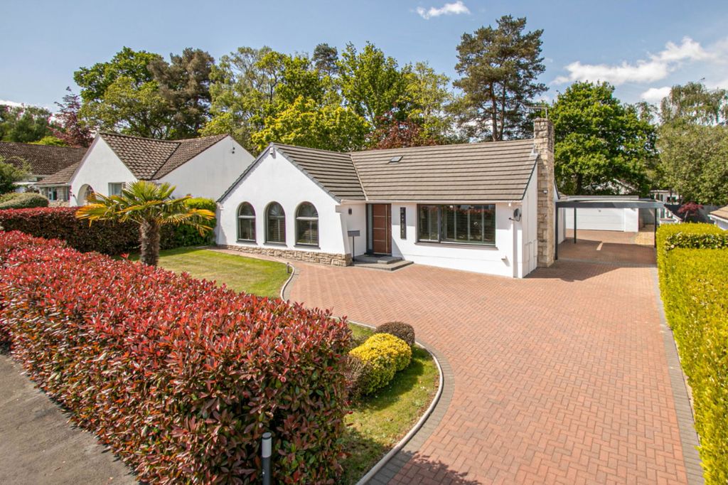 Property photo 1 of 25