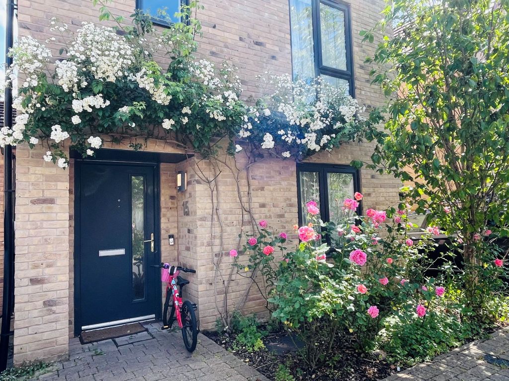 Property photo 2 of 18