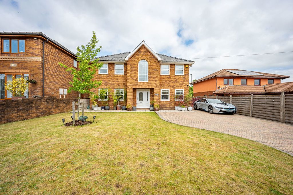 Property photo 1 of 33