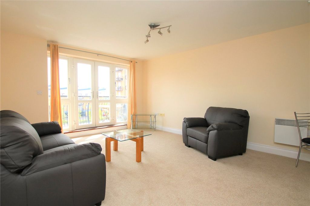 Property photo 3 of 10 3