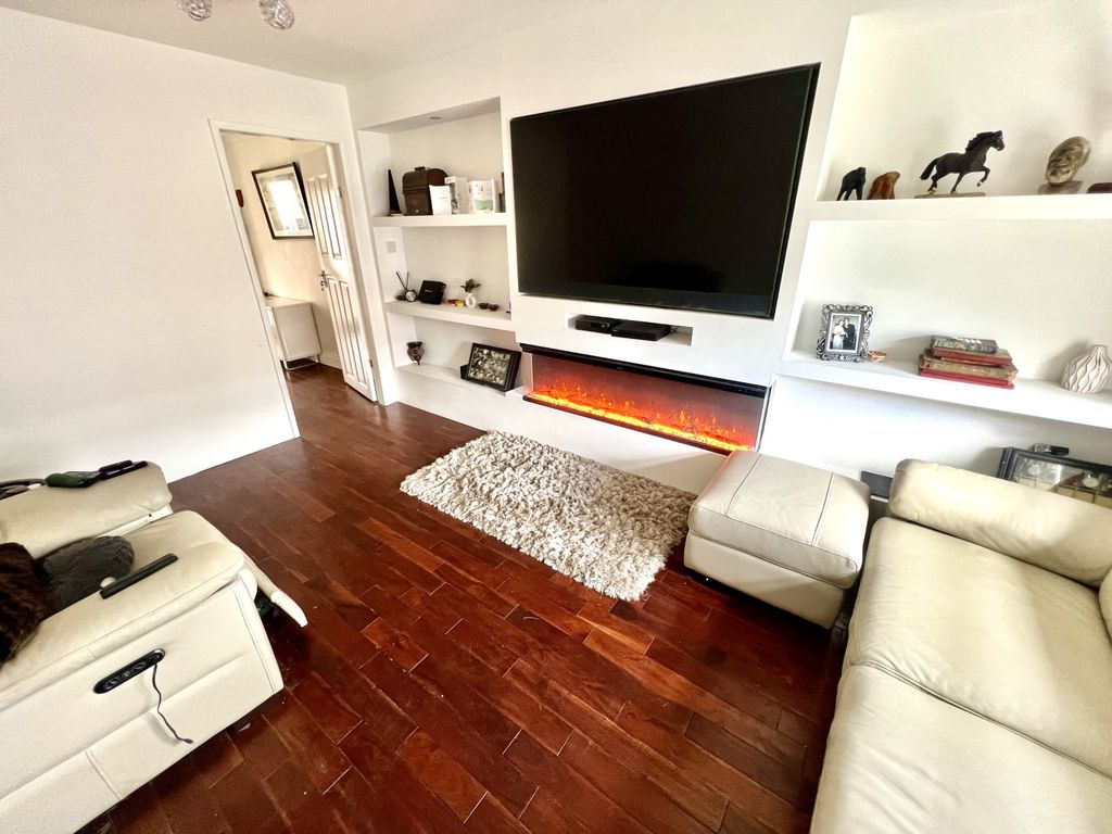 Property photo 2 of 7 Img_7105