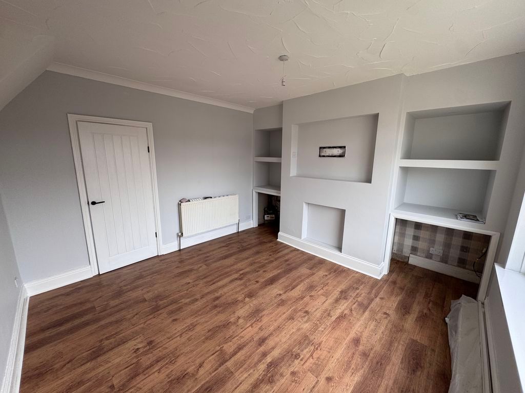 Property photo 2 of 17 Photo 2