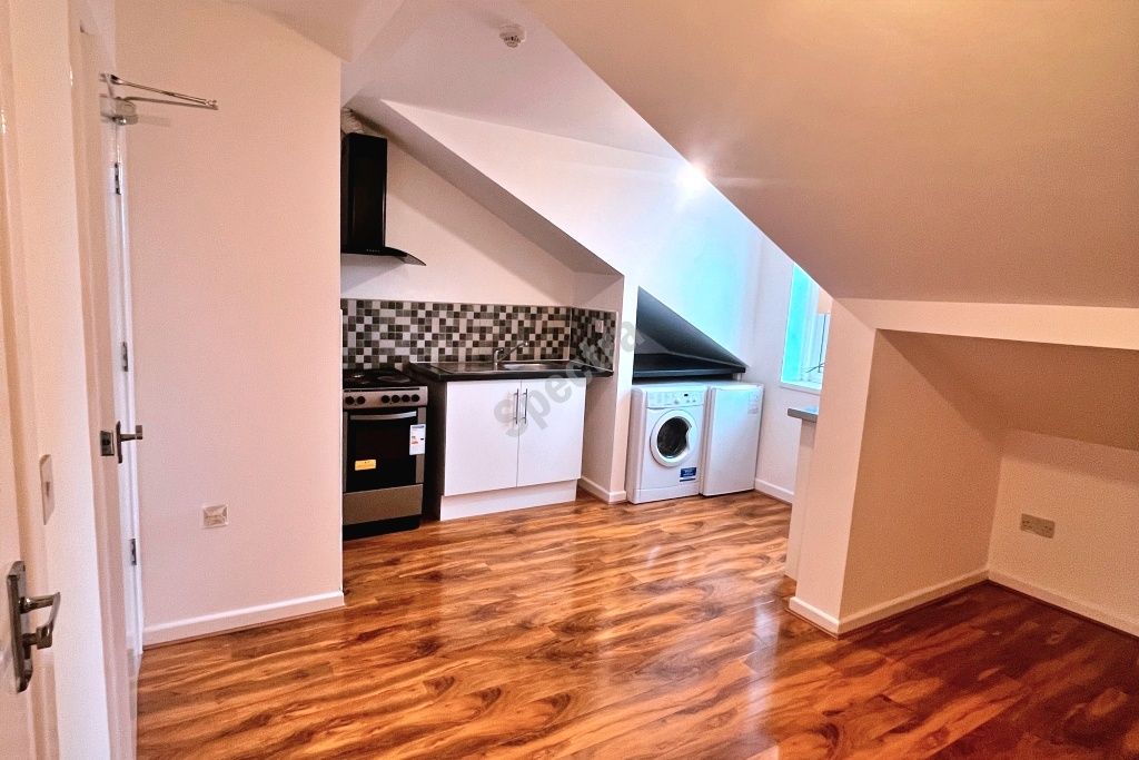 Property photo 1 of 6 1 Bed Flat To Rent Vicarage Road, Kings Heath B14 7Qa