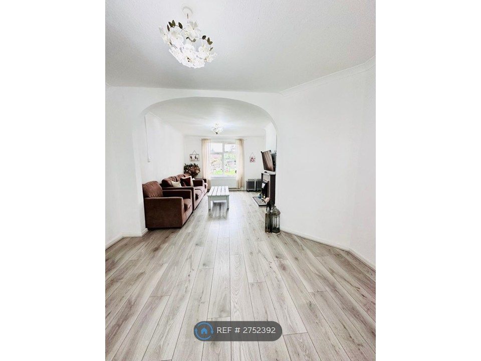 Property photo 1 of 17 Front Room Whole