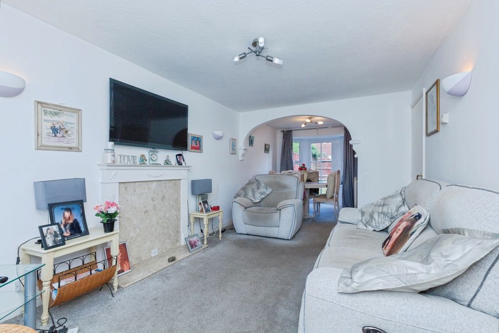 Property photo 3 of 20 Pbox-Img.Jpg