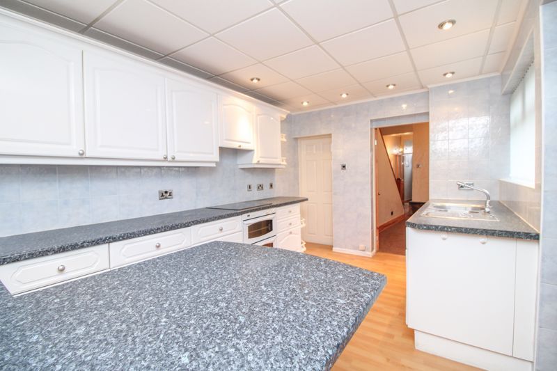 Property photo 3 of 12 Kitchen