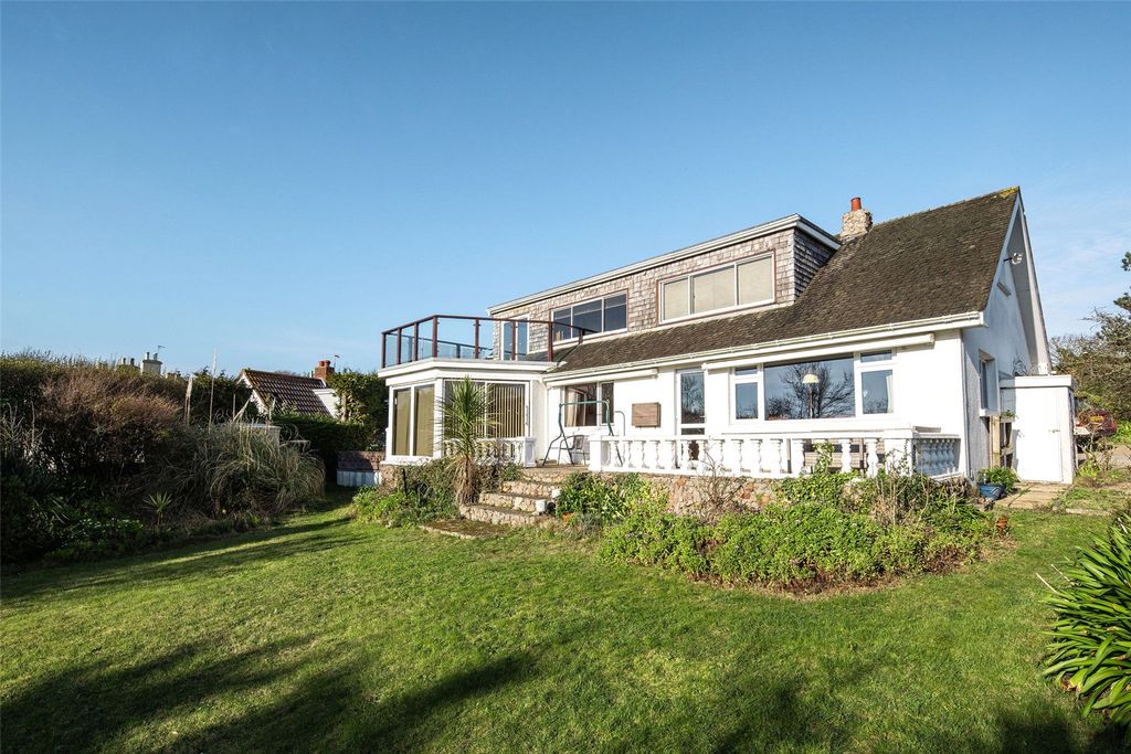 Property photo 1 of 31 Rear