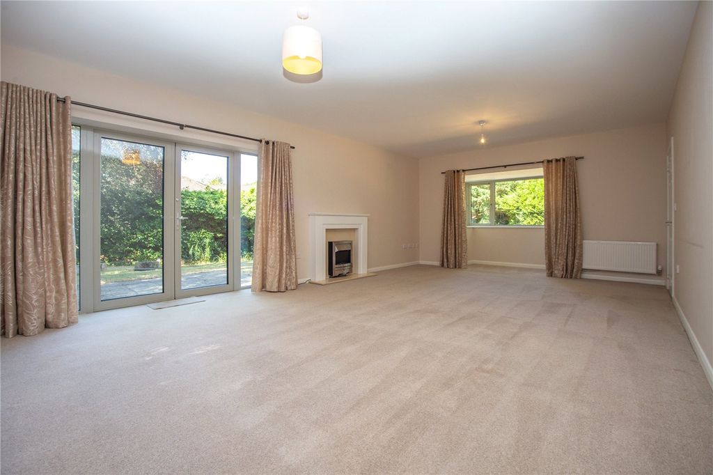 Property photo 1 of 25 Picture No. 49