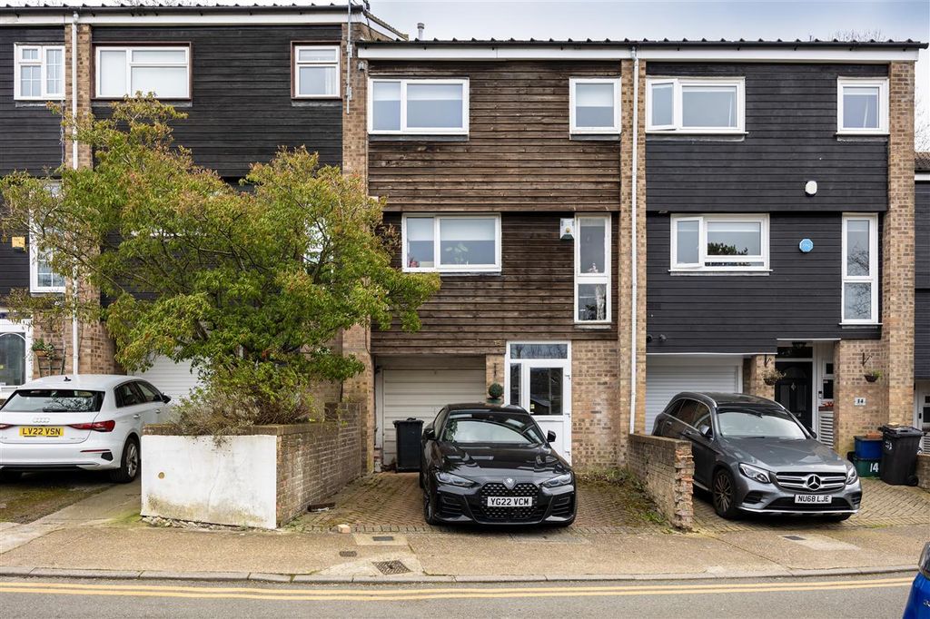 Property photo 1 of 17 Main Picture