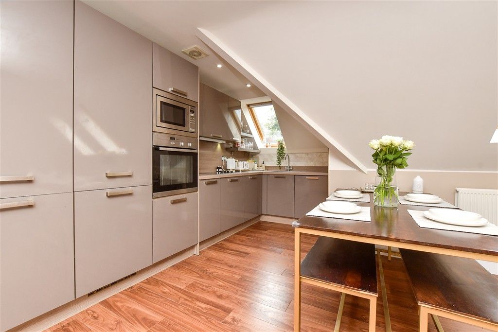 Property photo 3 of 17 Kitchen / Lounge