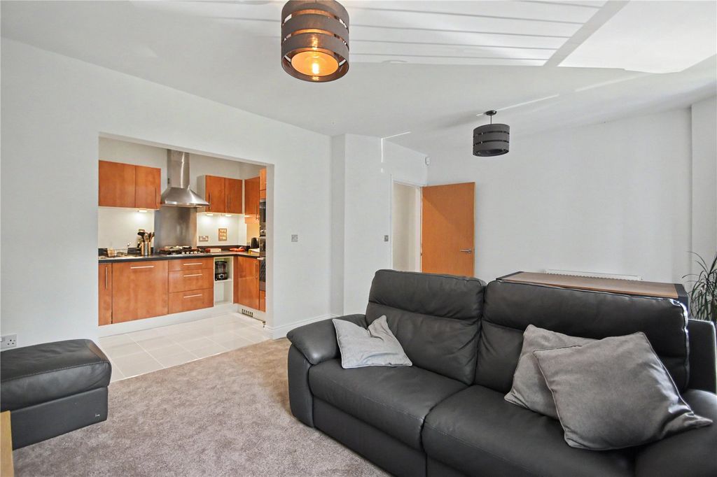 Property photo 3 of 13 Picture No. 11