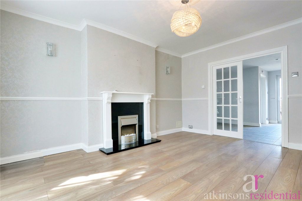 Property photo 3 of 20 Picture No. 05