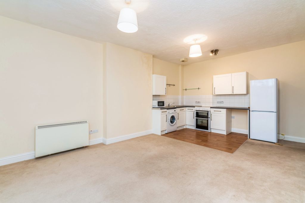 Property photo 1 of 6 2 Kitchen.Jpg