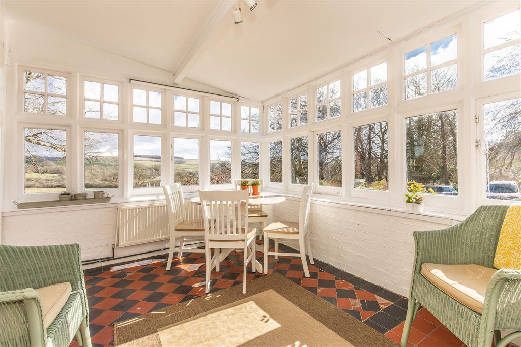 Property photo 3 of 49 Riverdale54.Jpg