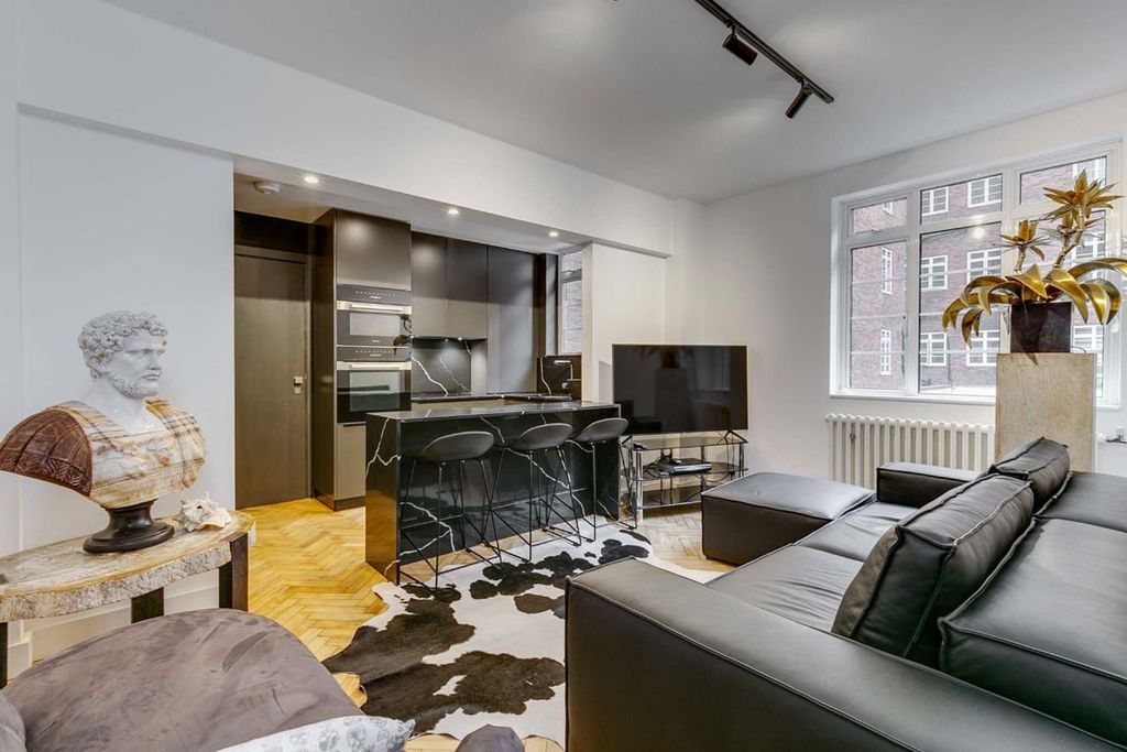 Property photo 1 of 5