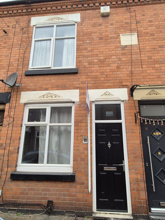 Property photo 1 of 9 Frontage