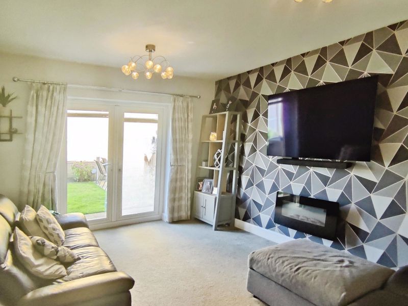 Property photo 3 of 14 Photo 11