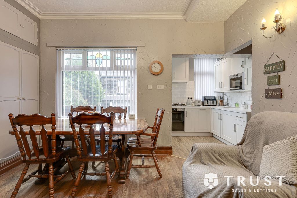 Additional image 5 of 4 bed semi-detached house for saleDeighton Lane, Batley WF17