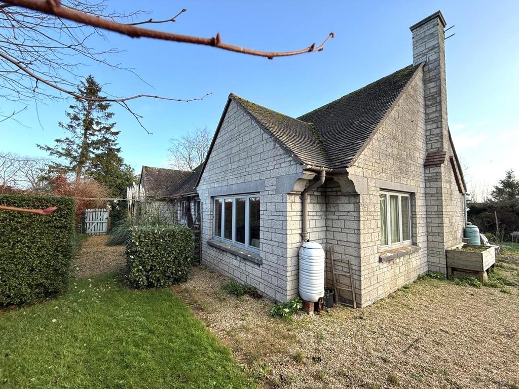 Property photo 2 of 15 2E008d1d-59E0-4Ae2-B3A6-552ee061d527.Jpg