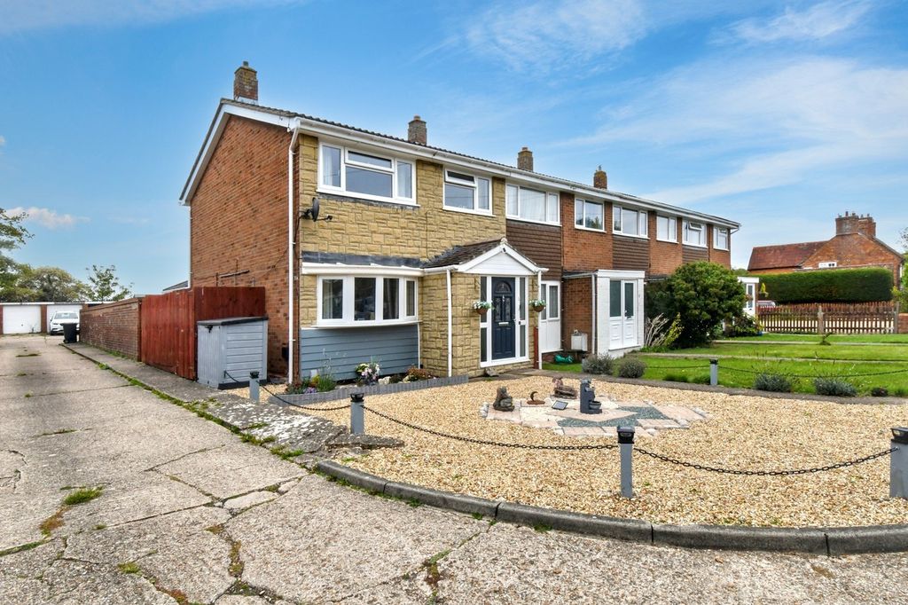 Property photo 1 of 18