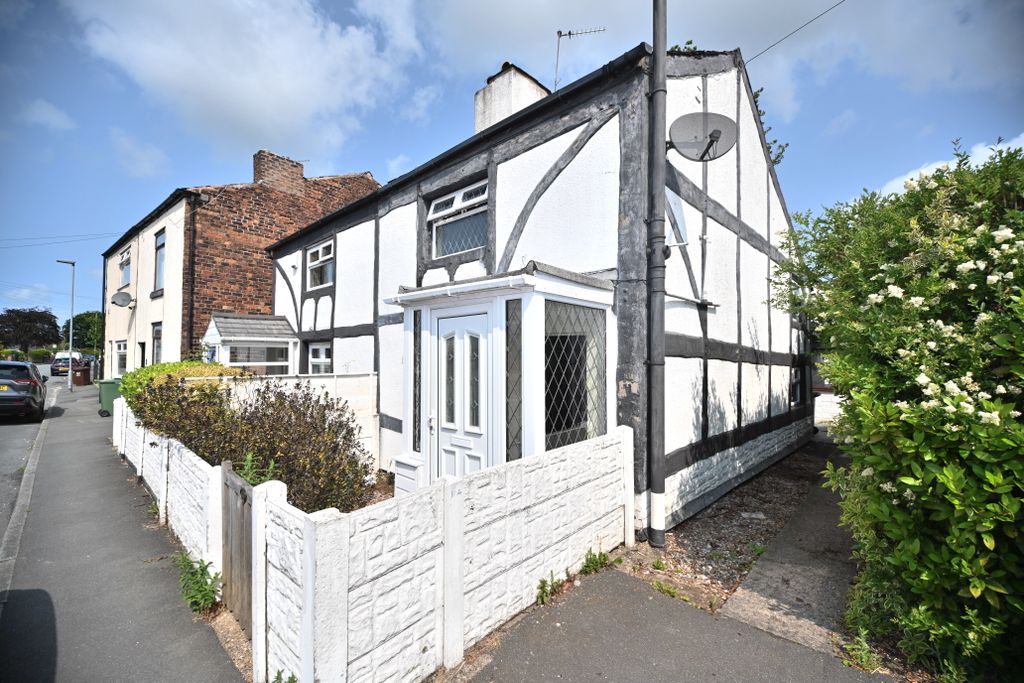 Property photo 3 of 27