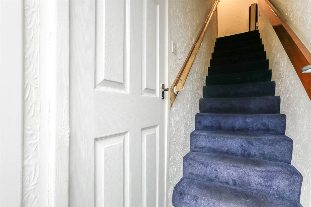 Property photo 2 of 21 Picture No. 02