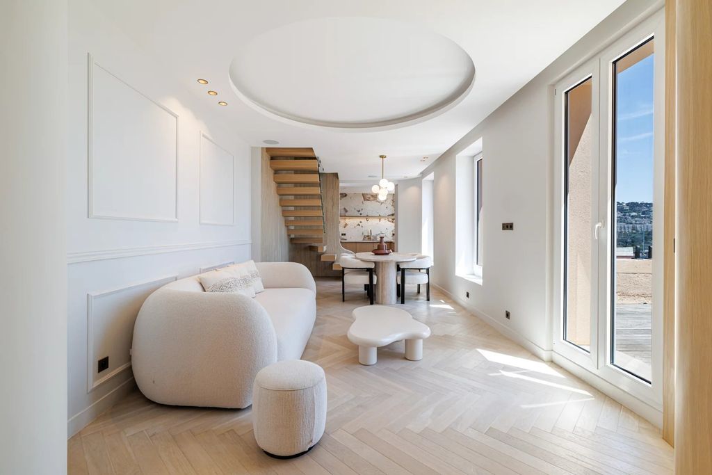 Property photo 3 of 29