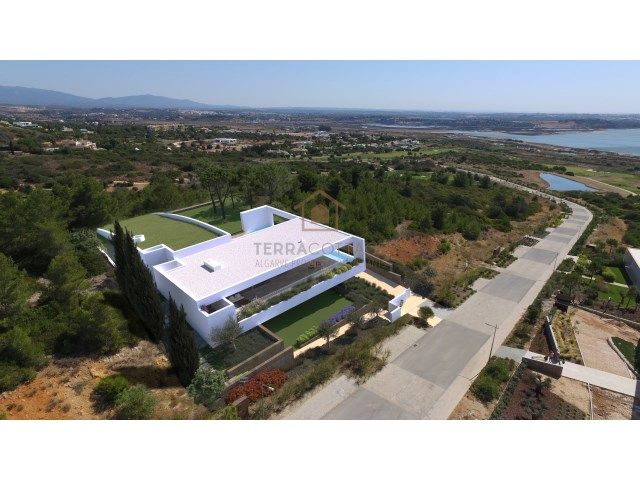 Property photo 1 of 22 Villa Project