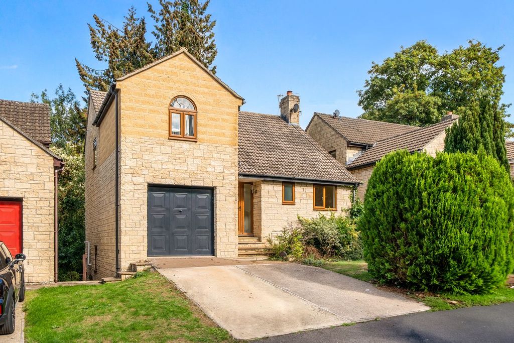 Property photo 1 of 18
