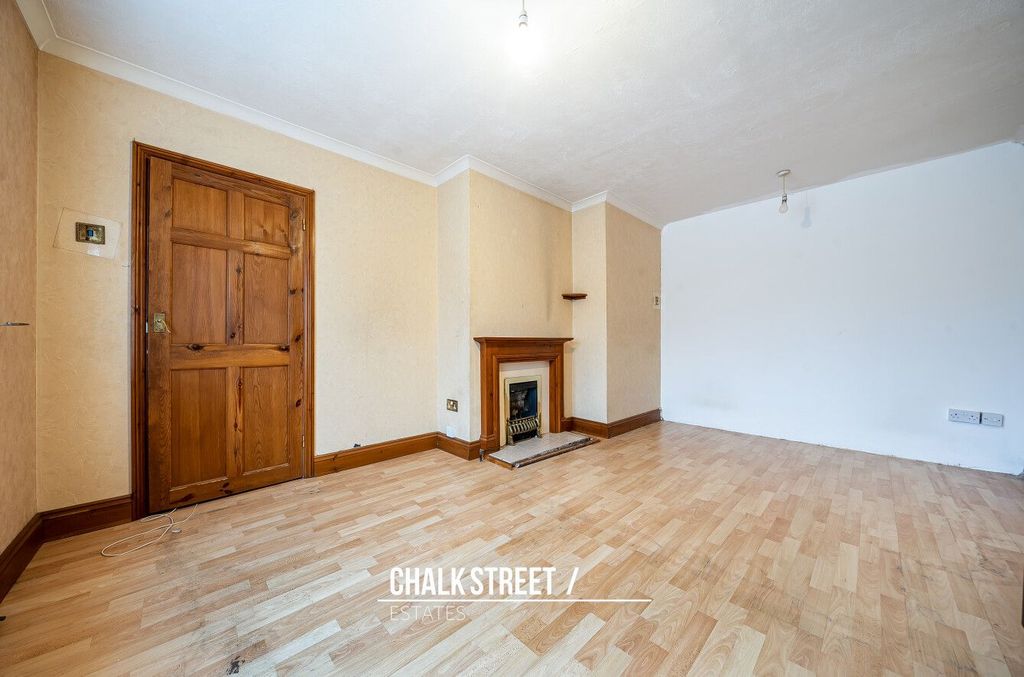 Property photo 2 of 22
