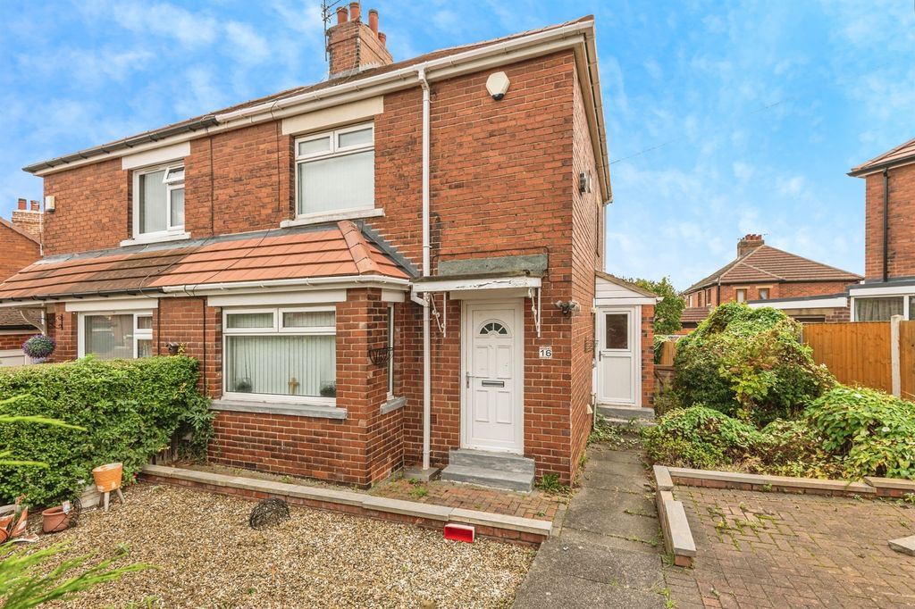 Property photo 1 of 17