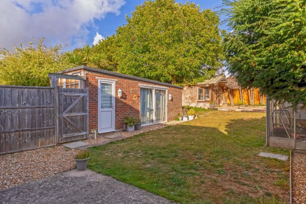 Property photo 3 of 17 Steepdown_13.Jpg